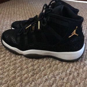 Women’s Jordan retro 11